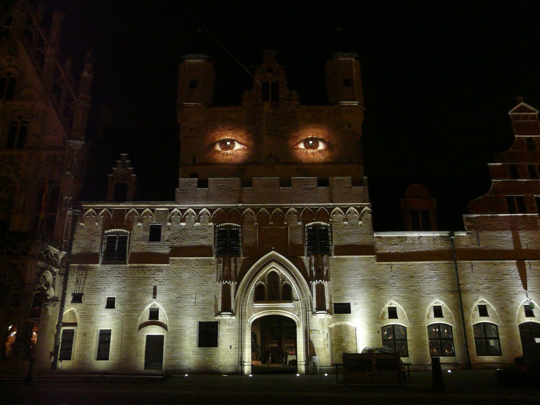Krzysztof Wodiczko, Mechelen City Hall Projection, 2012